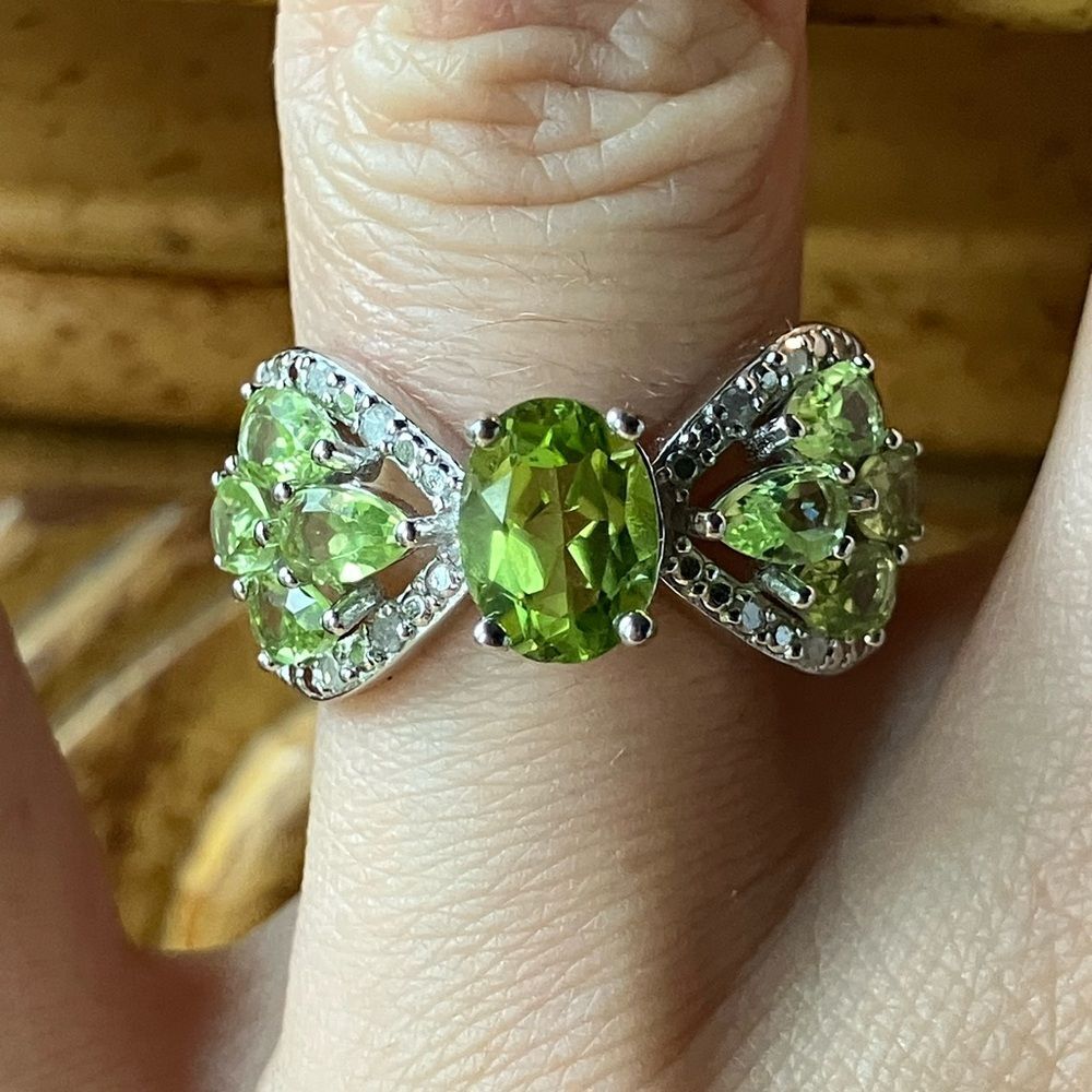 Natural Peridot White Diamond Sterling Silver Ring Size 7